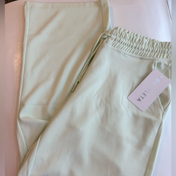 Athleta Seesaw Seasoft Mid Rise Straight Pant Honeydew Green NWT $99 - Picture 10 of 14